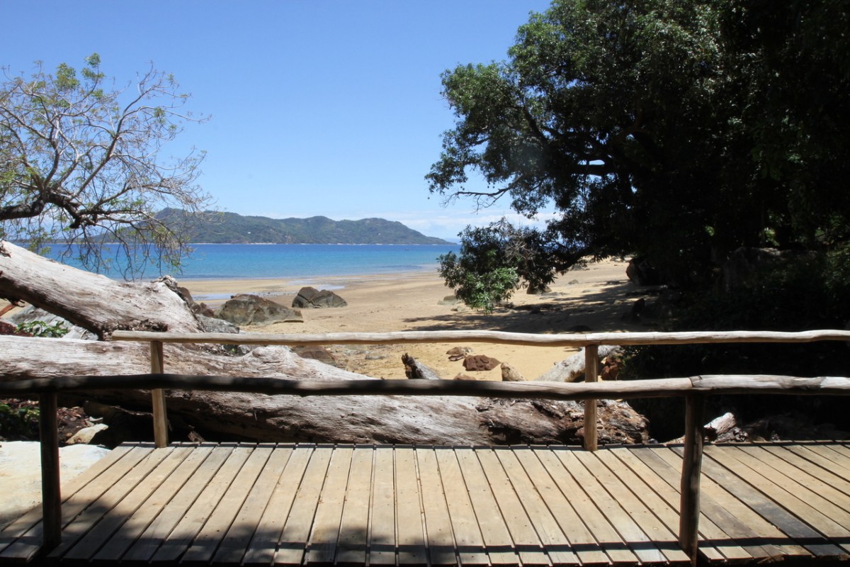Le Domaine de Tahina est une maison d'hôtes de luxe, un éco-lodge  sur Nosy Komba, dans le nord-ouest de Madagascar, ses plages et sa végétation luxuriante font d'elle un petit paradis