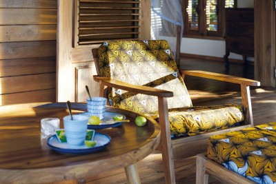 cet Eco-lodge possèdent 3 bungalows de luxe interdit aux enfants , confortables, décoration soignée, belles prestations, grandes terrasses, vue sur mer, plage privée magnifique , jardin magnifique
